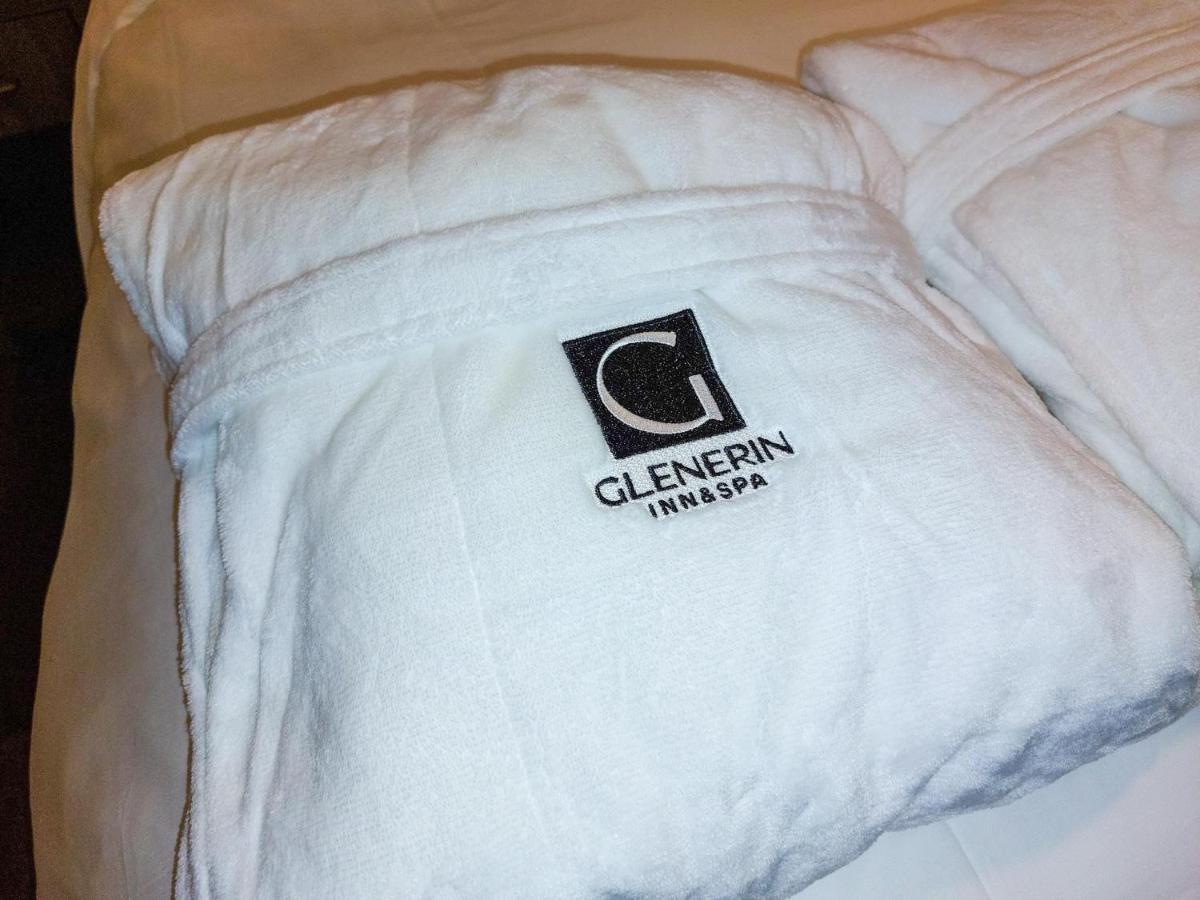 The Glenerin Inn Mississauga Exterior photo