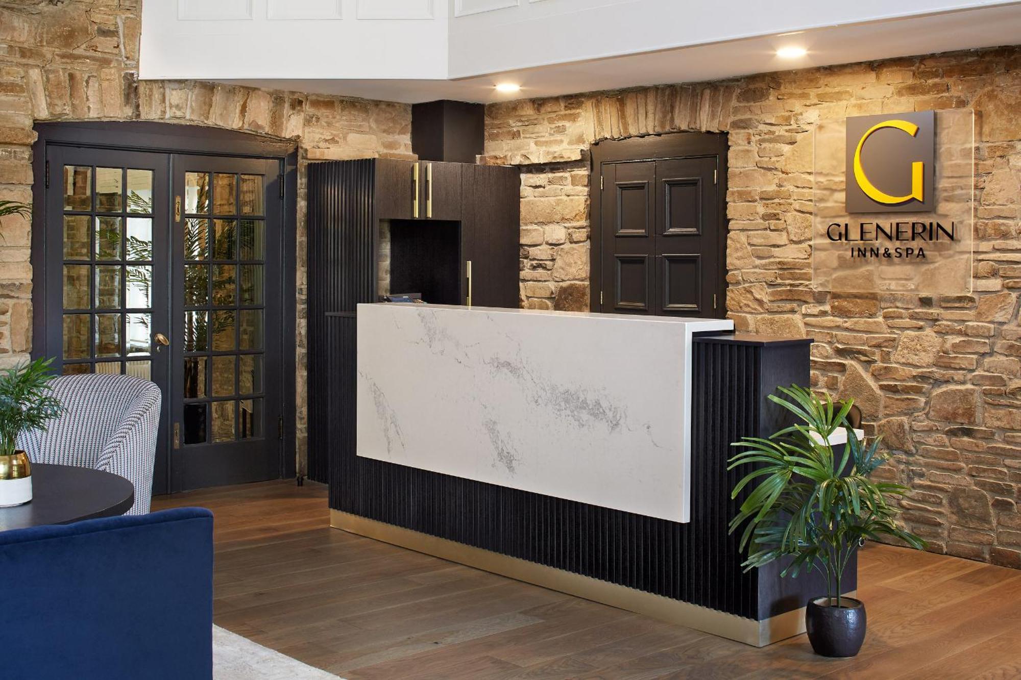 The Glenerin Inn Mississauga Exterior photo